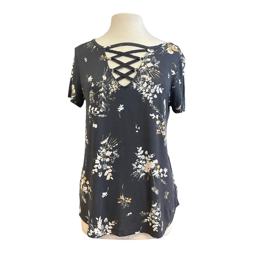 Maurice’s Size Large Top